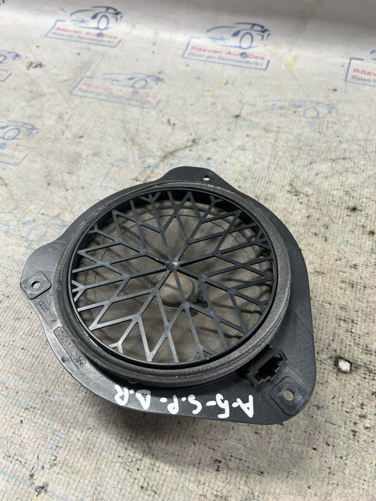 Boxa dreapta spate Audi A5 2011, 8T0035411