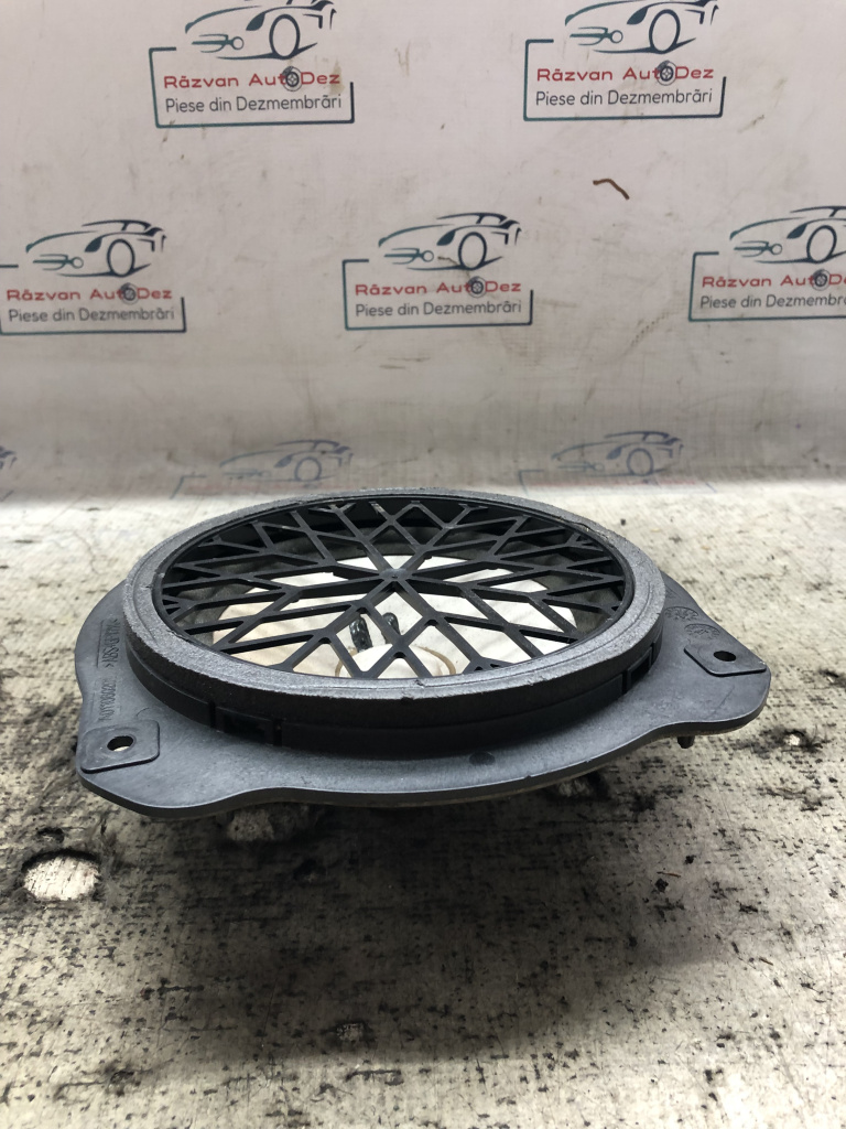 Boxa dreapta spate Audi A5 2011, 8T0035411