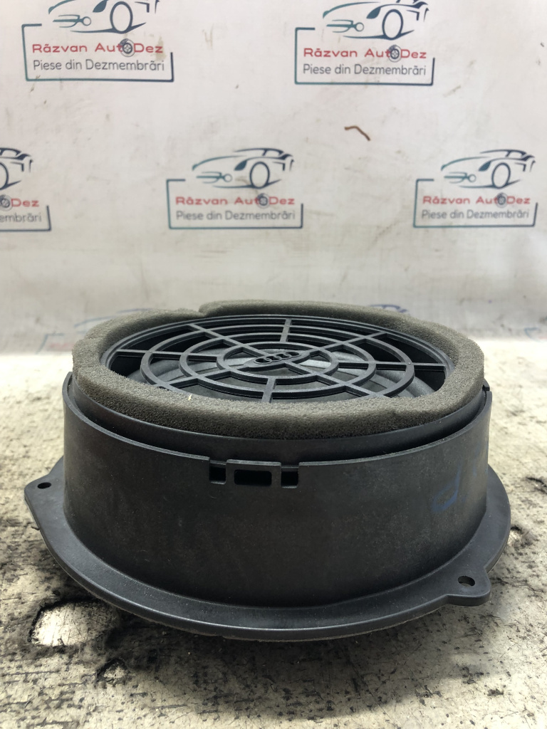 Boxa dreapta spate Audi Q5 2009
