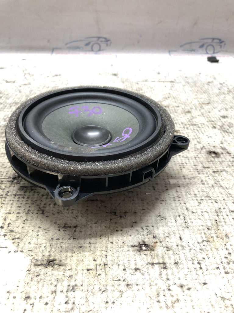 Boxa dreapta spate BMW 320 F30 2012
