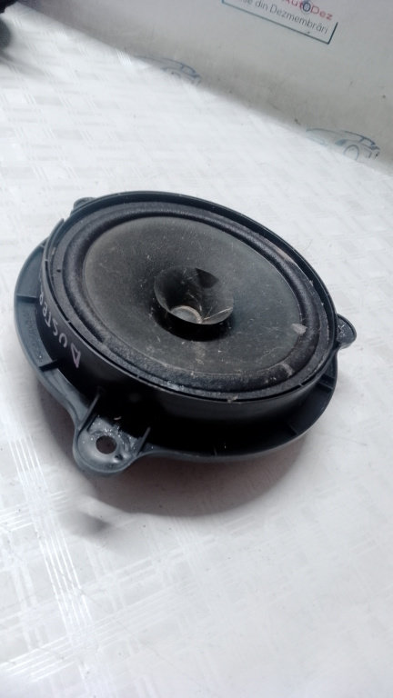 Boxa dreapta spate Dacia Duster - Benzina 2019, 281563SG0A
