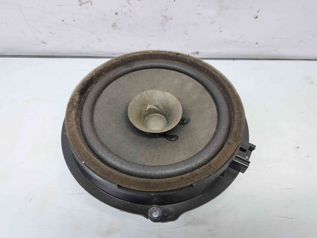 Boxa dreapta spate Ford Focus 3 (CB8) [Fabr 2011-2015] AA6T-18808-CA