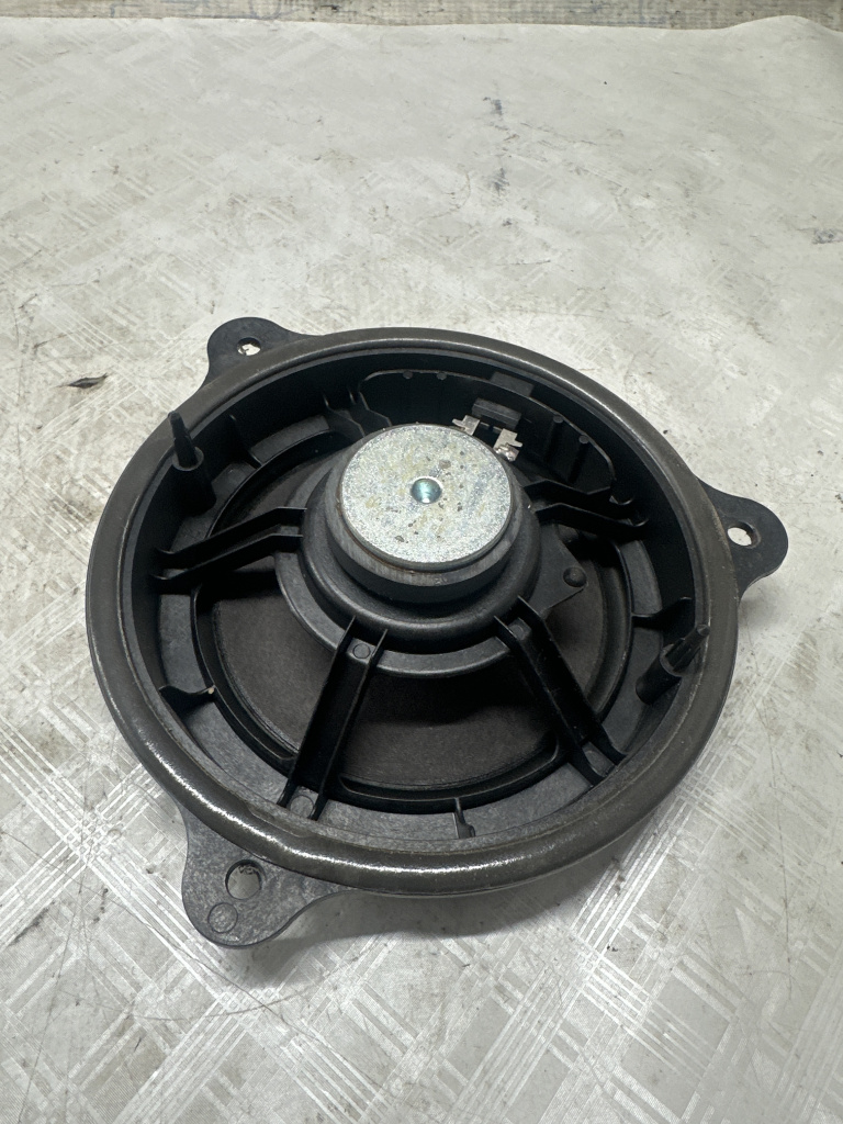 Boxa dreapta spate Nissan Qashqai - Motorina 2012, -