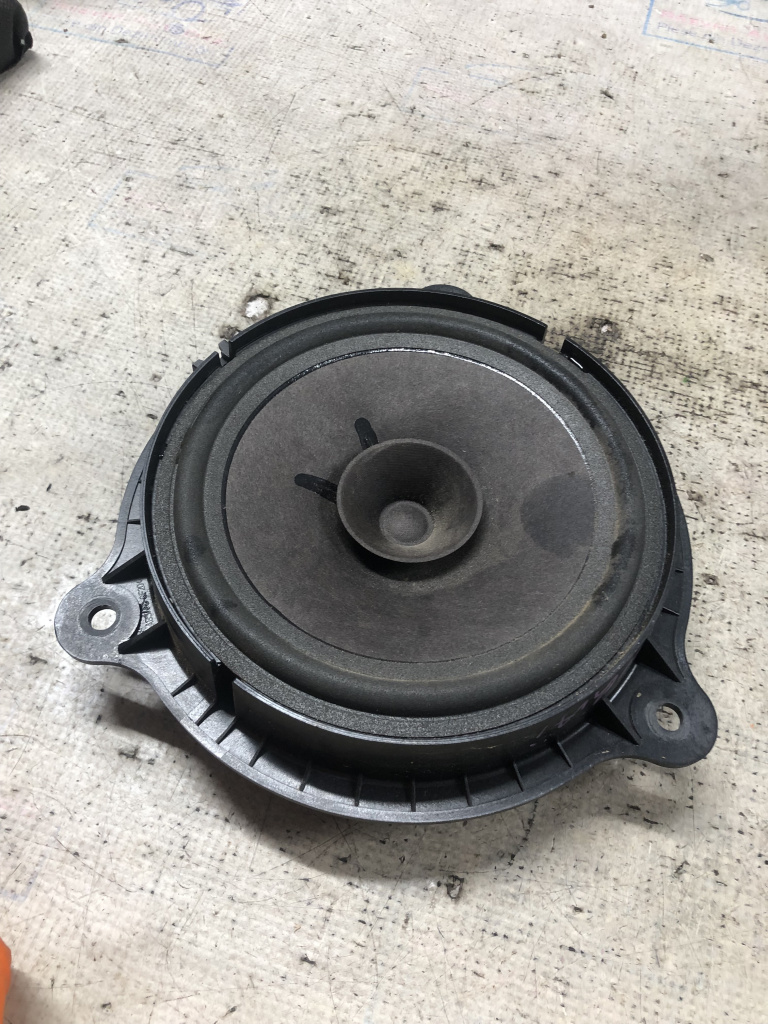 Boxa dreapta spate Nissan Qashqai - Motorina 2015, -