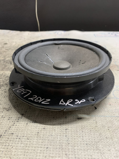 Boxa dreapta spate Skoda Yeti 2.0 Motorina 2012, 5L0035411J