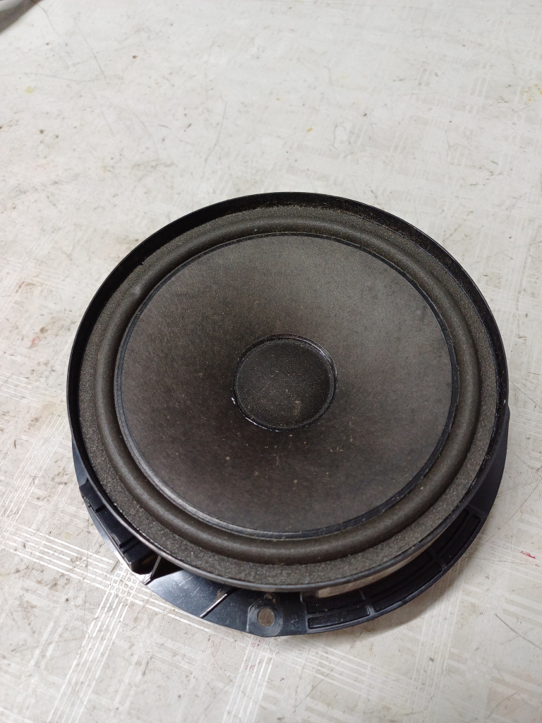 Boxa dreapta spate Volkswagen Passat CC - Motorina 2011, 3C8035453