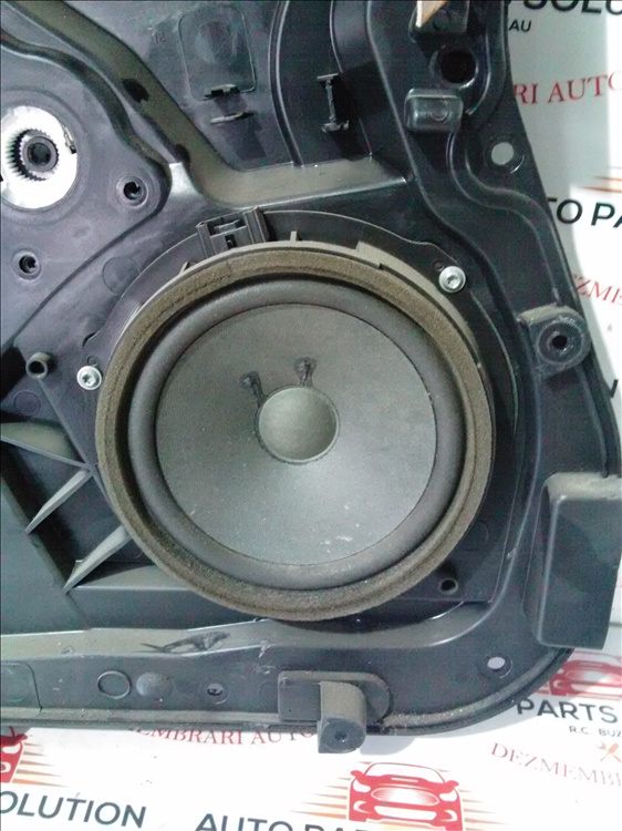 Boxa fata FORD FIESTA an fabr. 2013