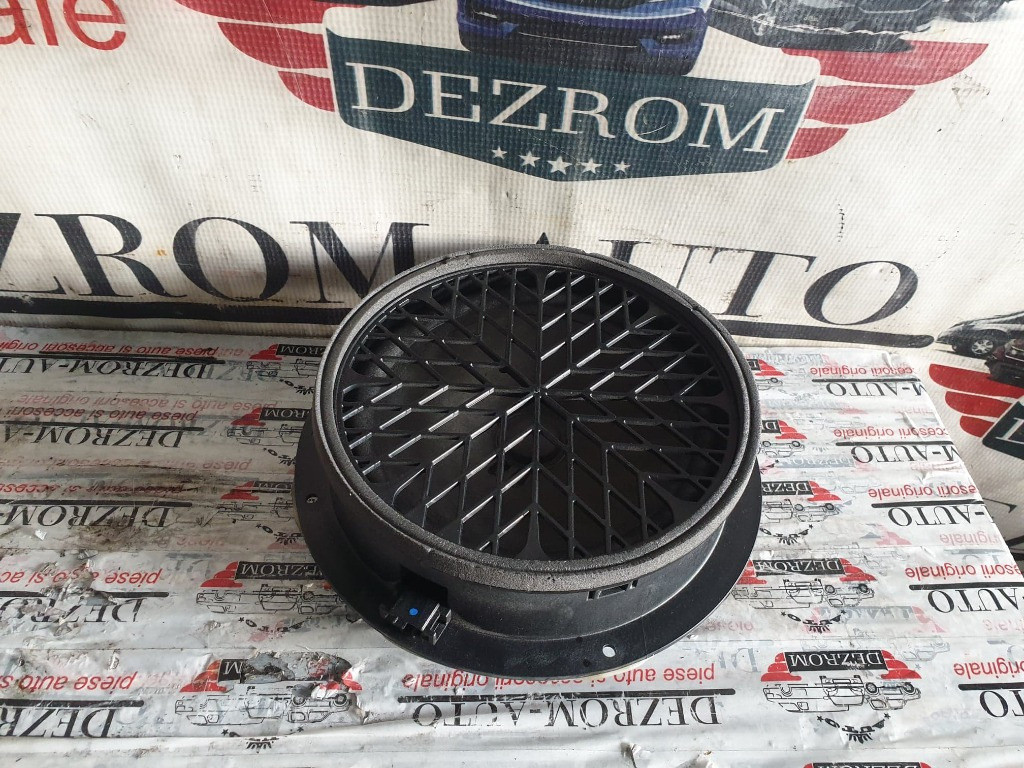 Boxa fata originala Audi A4 B8