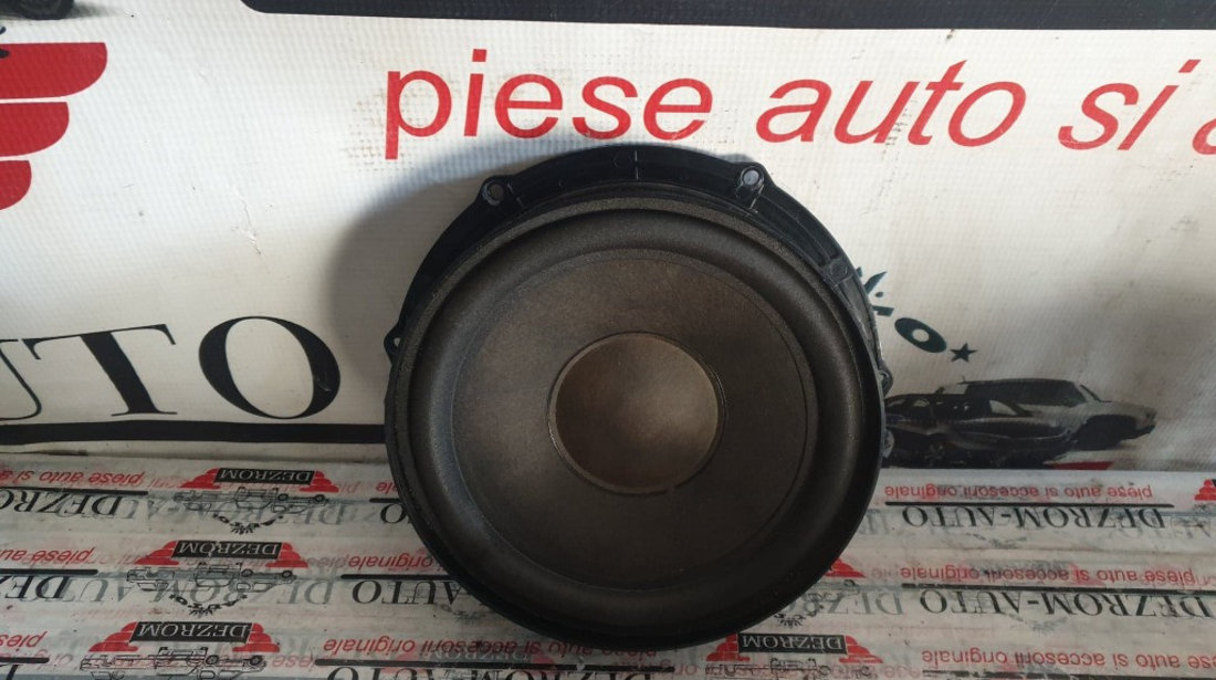 Boxa fata originala VW Caddy III cod piesa : 1T0035411T