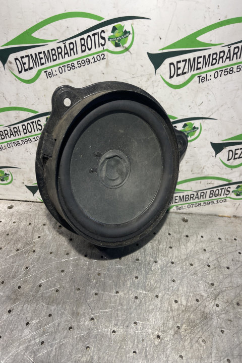 Boxa fata stanga A219 820 04 02 L Mercedes-Benz CLS-Class C219 [facelift] [2008 - 2010] Sedan CLS 30...