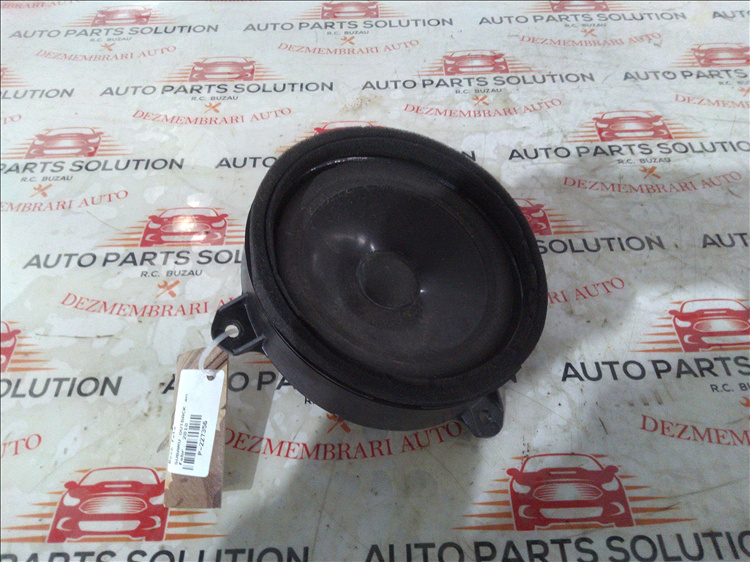 Boxa fata SUBARU OUTBACK an fabr. 2010