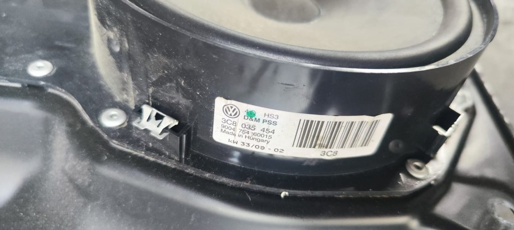 Boxa fata Vw Passat B6 2.0 TDI an 2010 cod 3C8035454 / 3C8035453