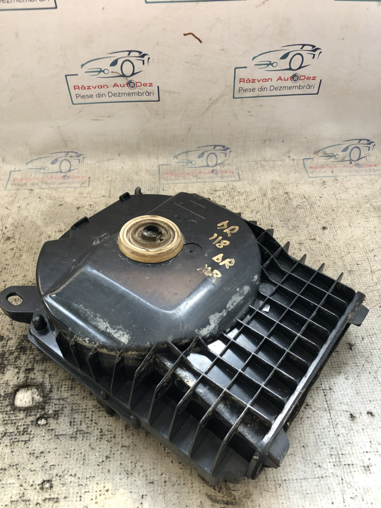 Boxa podea dreapta BMW 118 2010, 919246201