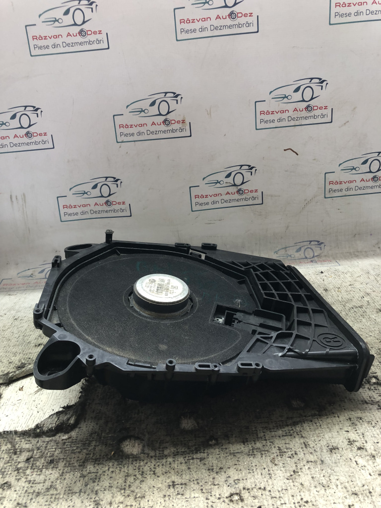 Boxa podea dreapta BMW 330 2011, 920478604