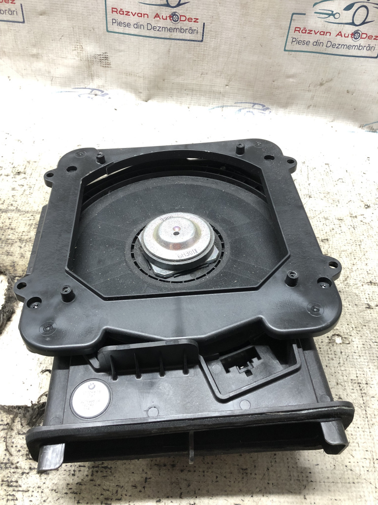 Boxa podea dreapta BMW Seria 2 F45 2.0 Motorina 2016, 927599604