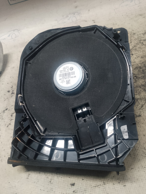 Boxa podea dreapta BMW Seria 3 GT F34 2013, 9210148-06