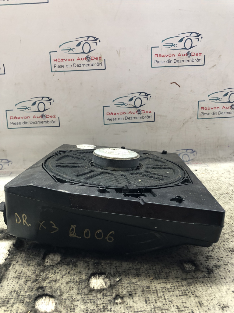 Boxa podea dreapta BMW X3 2006, 692910001