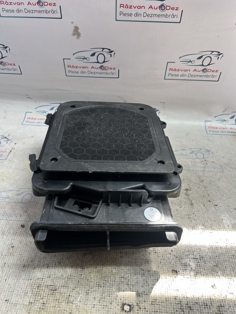 Boxa podea stânga BMW X1 F48 2016, 927599504