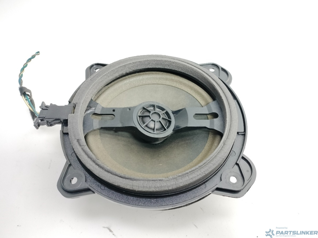 Boxa spate Audi A3 (8P) Coupe 2004 2.0 TDI OEM 8H0035411