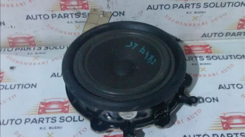 Boxa spate AUDI A4 2004-2008 (B7)