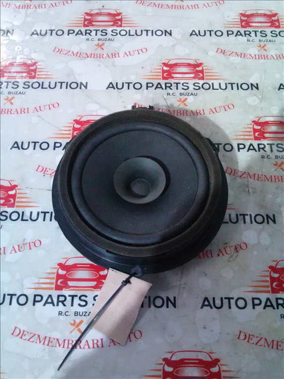 Boxa spate FORD FOCUS 3