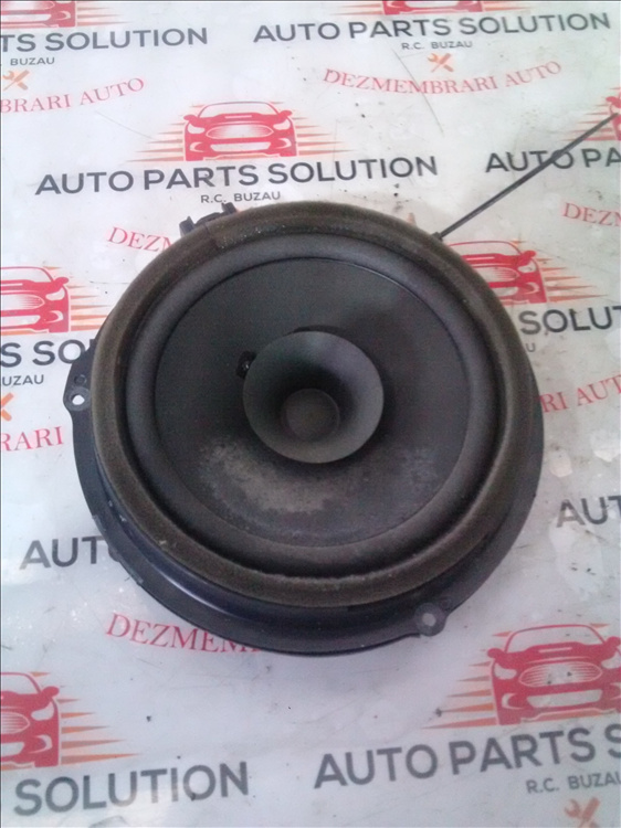Boxa spate FORD FOCUS 3