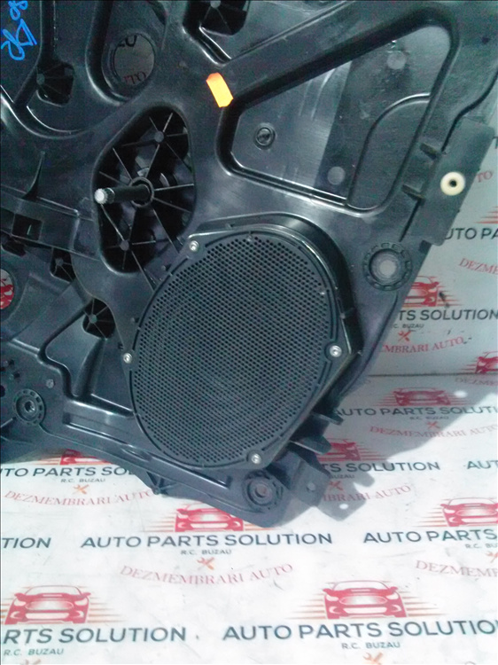 Boxa spate FORD FUSION