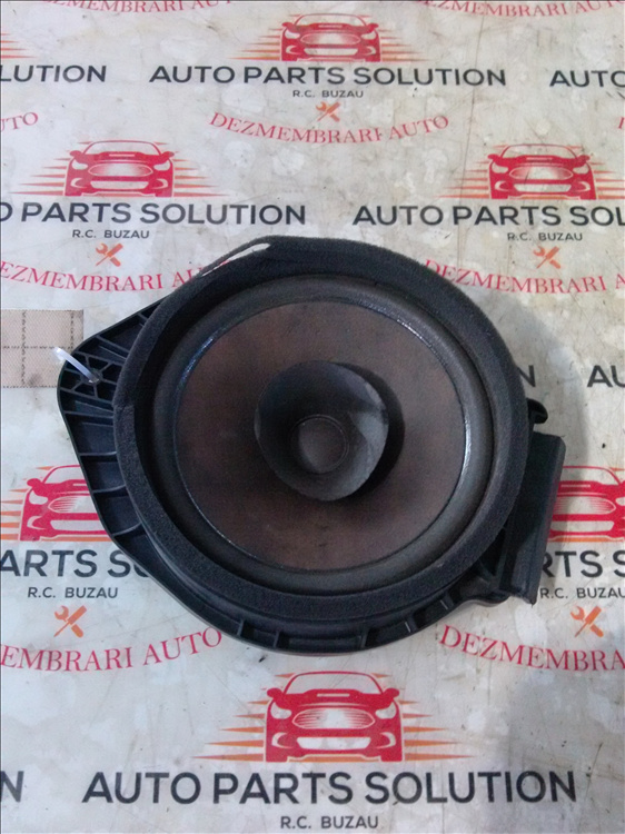 Boxa spate OPEL ASTRA J