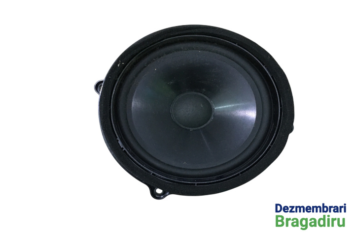 Boxa spate stanga Cod: XQM500290 XQM500290 Land Rover Discovery 3 [2004 - 2009] SUV 2.7 TD AT (190 hp) Cod motor: 276DT