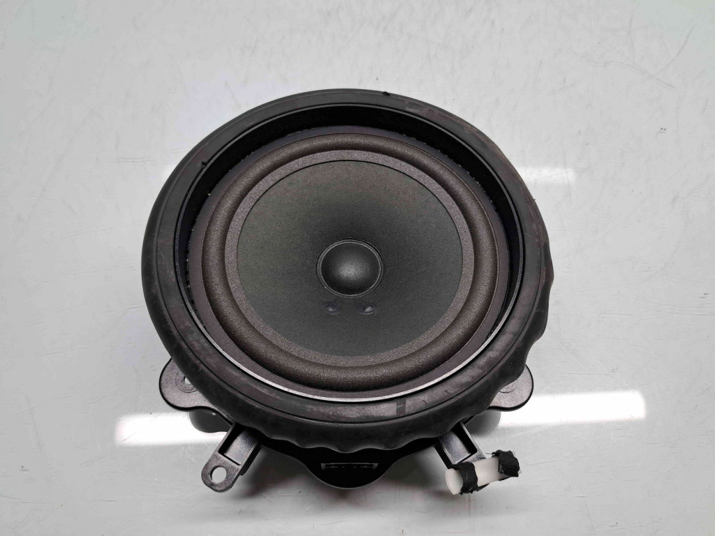 Boxa stanga fata Audi A3 (8P1) [Fabr 2003-2012] 8P0035411B
