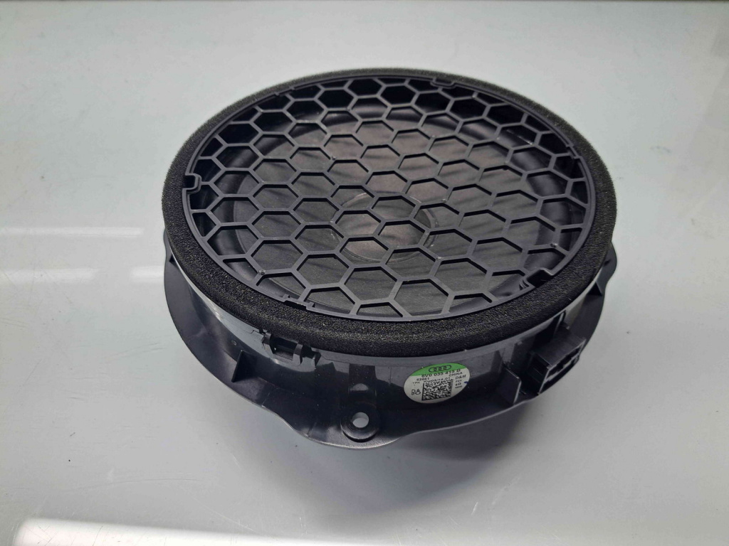 Boxa stanga fata Audi A3 Sportback (8VA) Hatchback [Fabr 2012-2020] 8V0035415