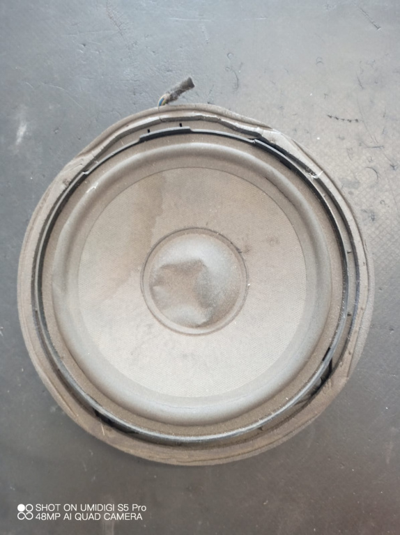 Boxa stanga fata Audi A4 B7 2007 , COD - 8H0035412