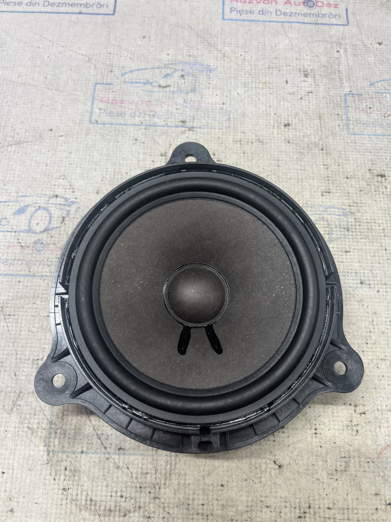 Boxa stanga fata Dacia Duster 2019, 281569368R