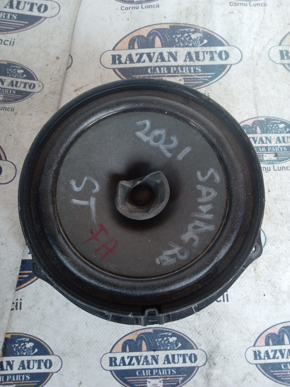 Boxa stanga fata Dacia Sandero 2021