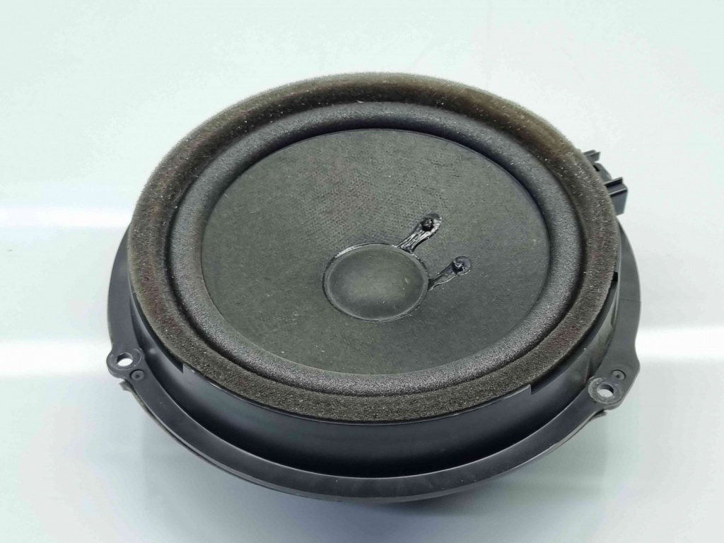 Boxa stanga fata Ford Focus 3 [Fabr 2010-2018] AA6T-18808-AA