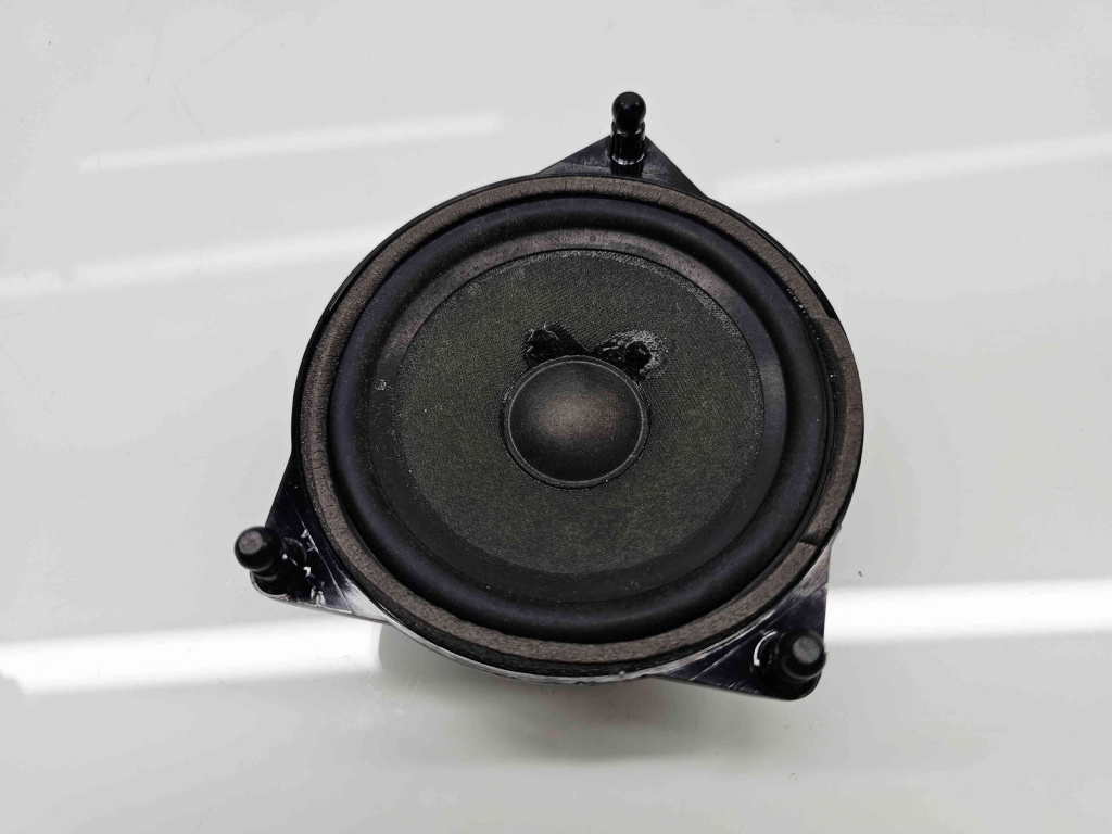 Boxa stanga fata Mercedes Clasa C Combi (S205) [Fabr 2015-prezent] A2228200202
