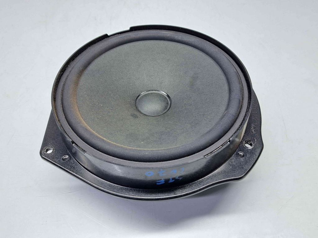 Boxa stanga fata Mercedes Clasa C (W204) [Fabr 2007-2014] A2048201902