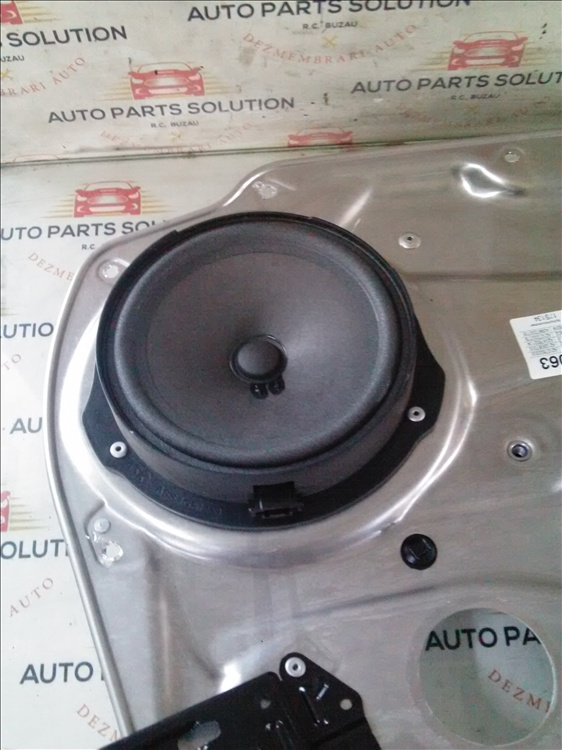 Boxa stanga fata MERCEDES E CLASS an fabr. 2014