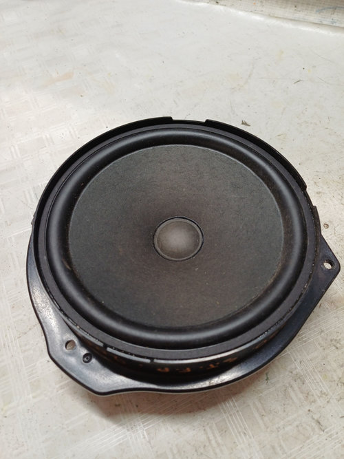 Boxa stanga fata Mercedes E Class W212 - Motorina 2010, A2048201902