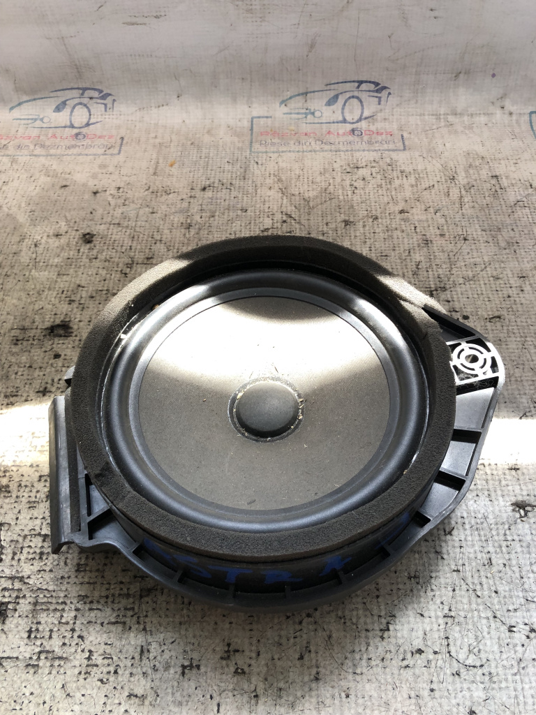Boxa stanga fata Opel Astra J 2011