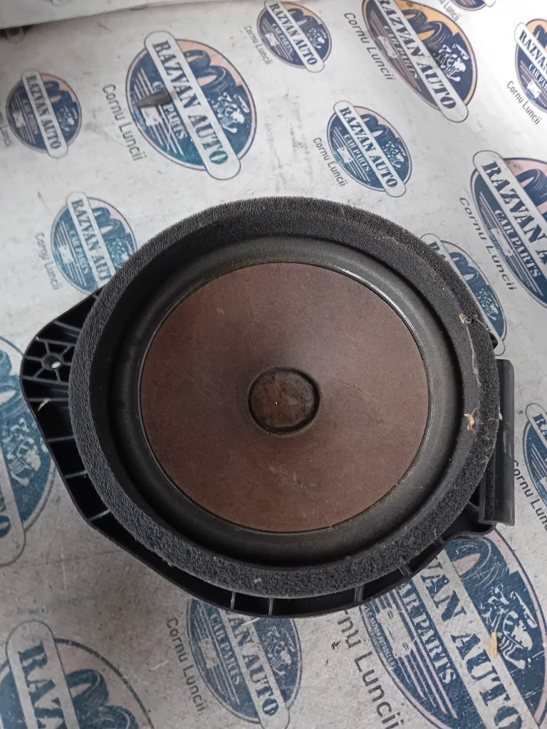Boxa stanga fata Opel Astra J