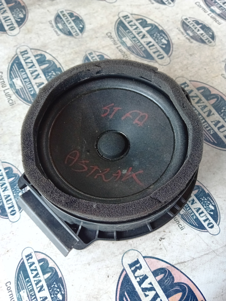 Boxa stanga fata Opel Astra K