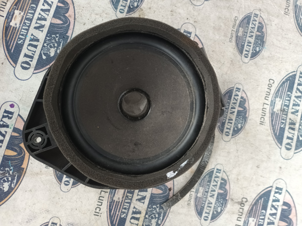 Boxa stanga fata Opel Mokka