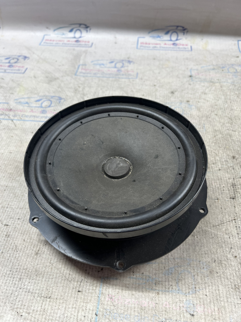 Boxa stanga fata Volkswagen Golf 6 2004, 1K0035454H