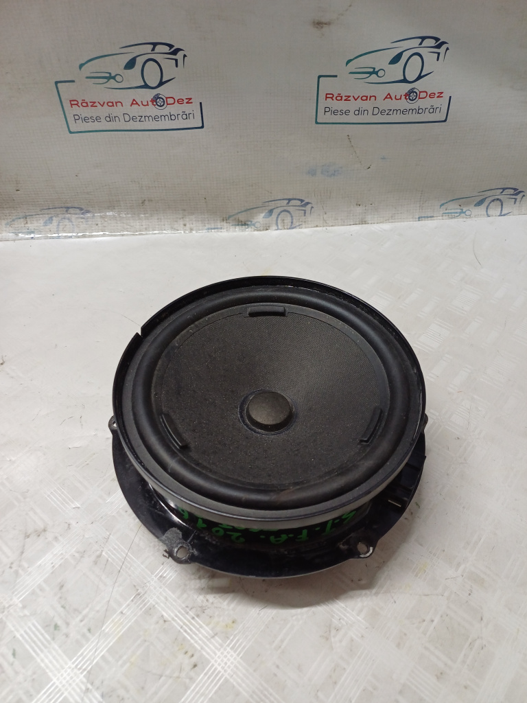 Boxa stanga fata Volkswagen Passat B8 2.0 Motorina 2016, 3G0035454