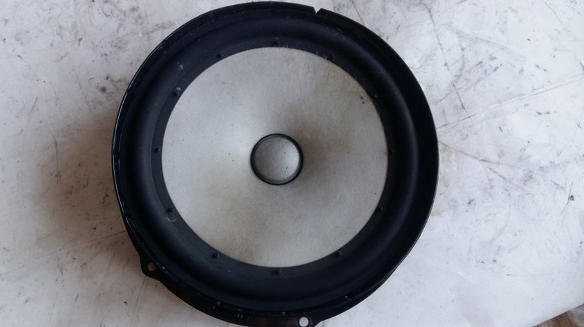 Boxa stanga fata vw golf 5 combi