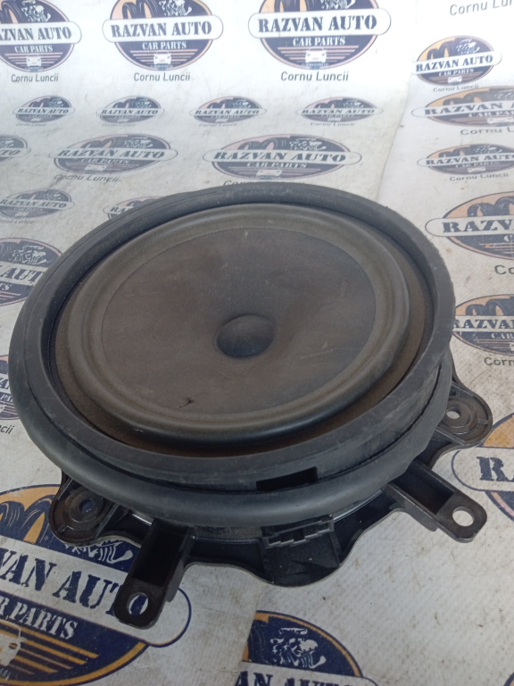 Boxa stanga spate Audi A3, 8P0035411C