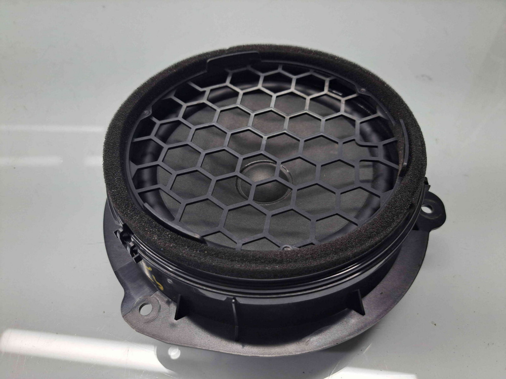 Boxa stanga spate Audi A3 Sportback (8VA) Hatchback [Fabr 2012-2020] 8V4035411