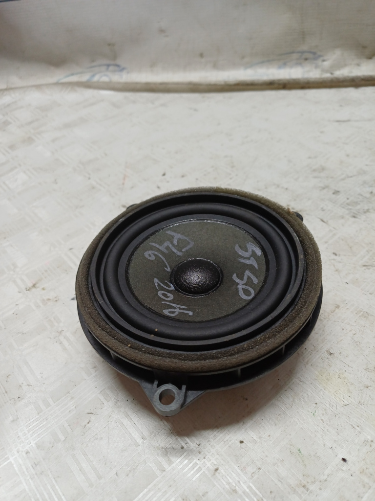 Boxa stanga spate BMW Seria 2 F46 - Motorina 2016, -