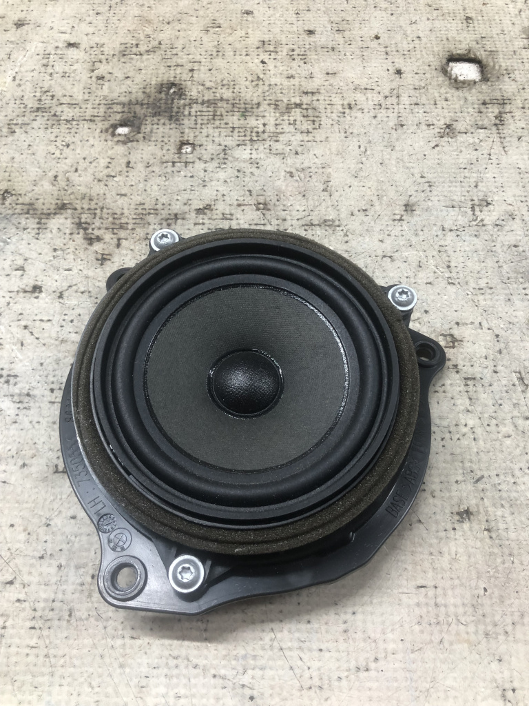 Boxa stanga spate BMW X1 F48 - Motorina 2018, 927470003